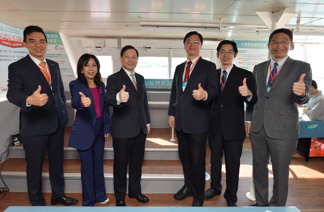 �ɽ��������gָ̎���Ƅӣ�͸�^���_��������I���g�о�Ժ�c������������������춸��ہ����ǻ۶�݆���Ȍ�������Micro LED͸���@ʾ������(22)�Ն���(�������_��늠I�\�L�߿������¸�������݆��˾�����L�S���������������L��ȫ���������и����L�_�_�������������g̎���L���܄P������Ժ늹�ϵ�y�������L������)